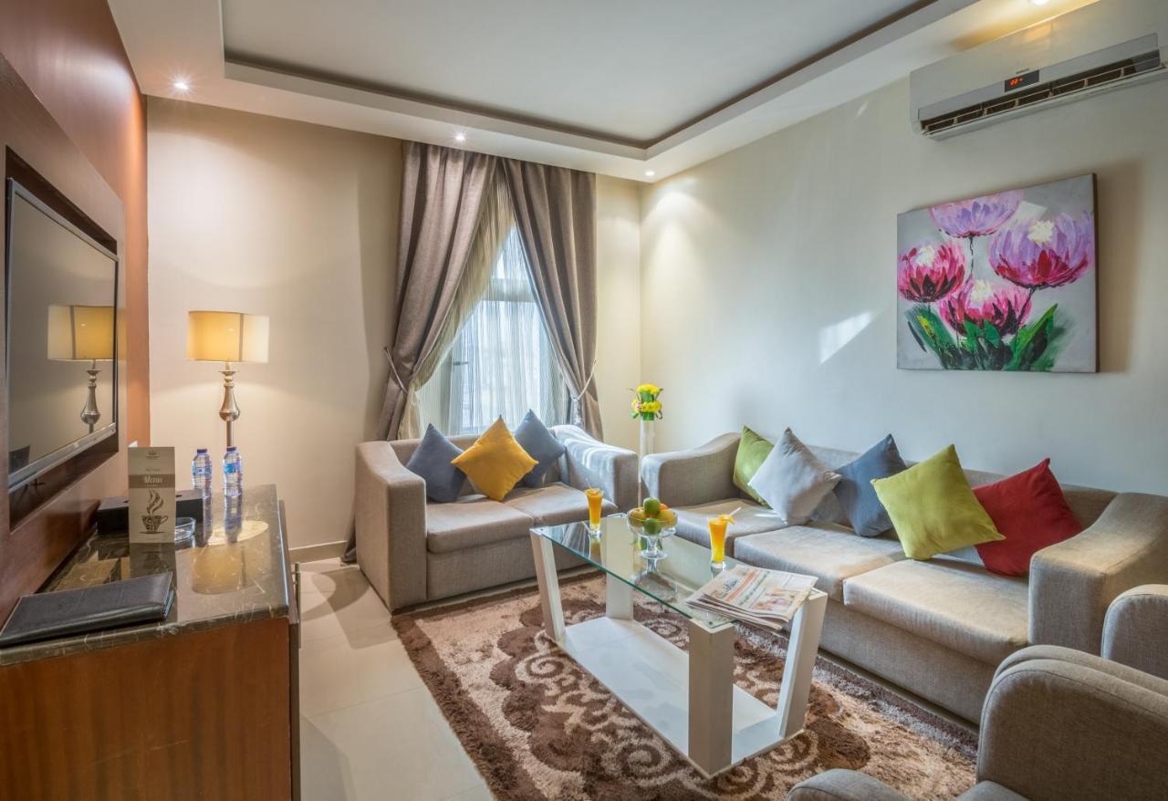 Al Muhaidb Jarir - Al Malaz Riadh Exterior foto